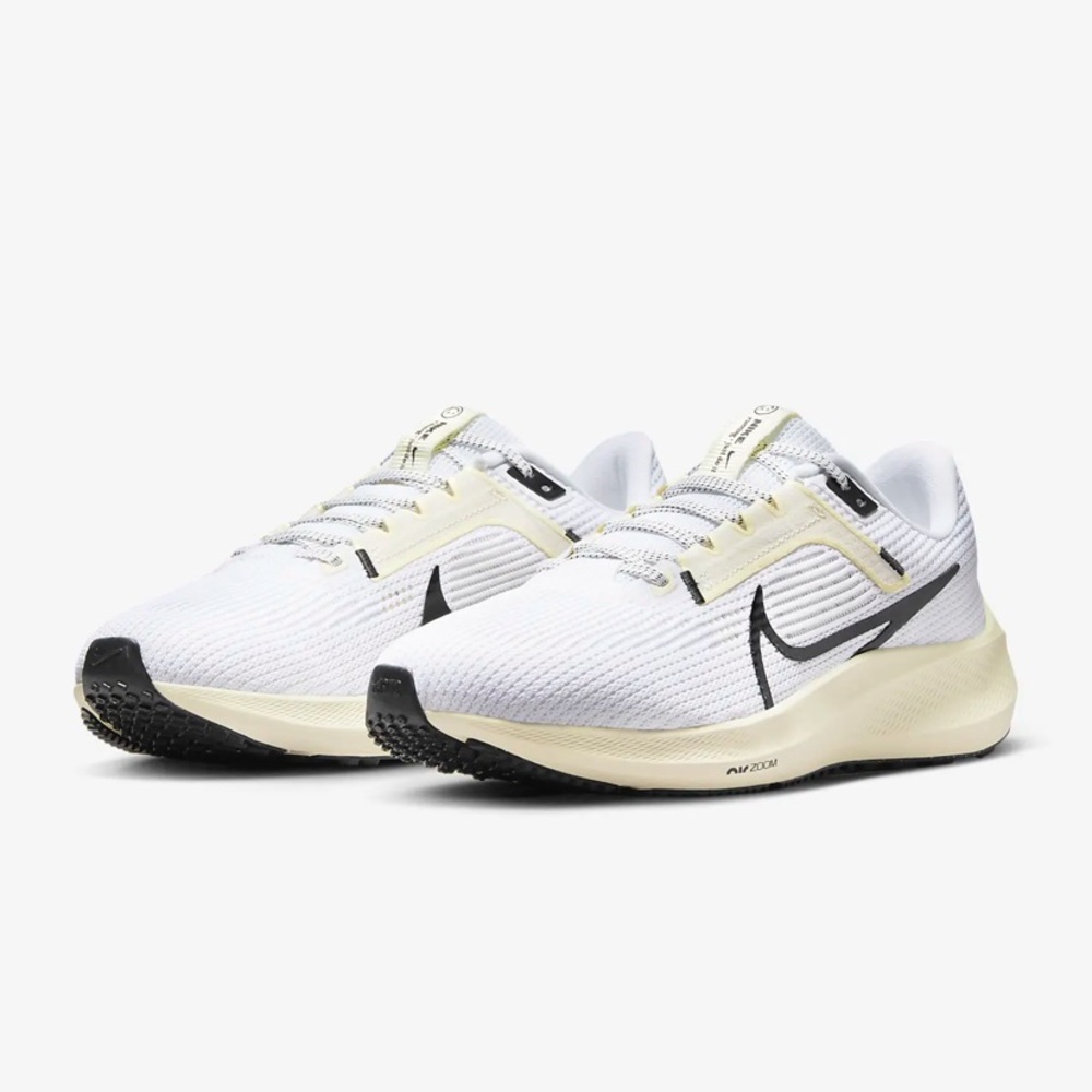 Nike Pegasus 40 Women’s 7 White/Coconut Milk